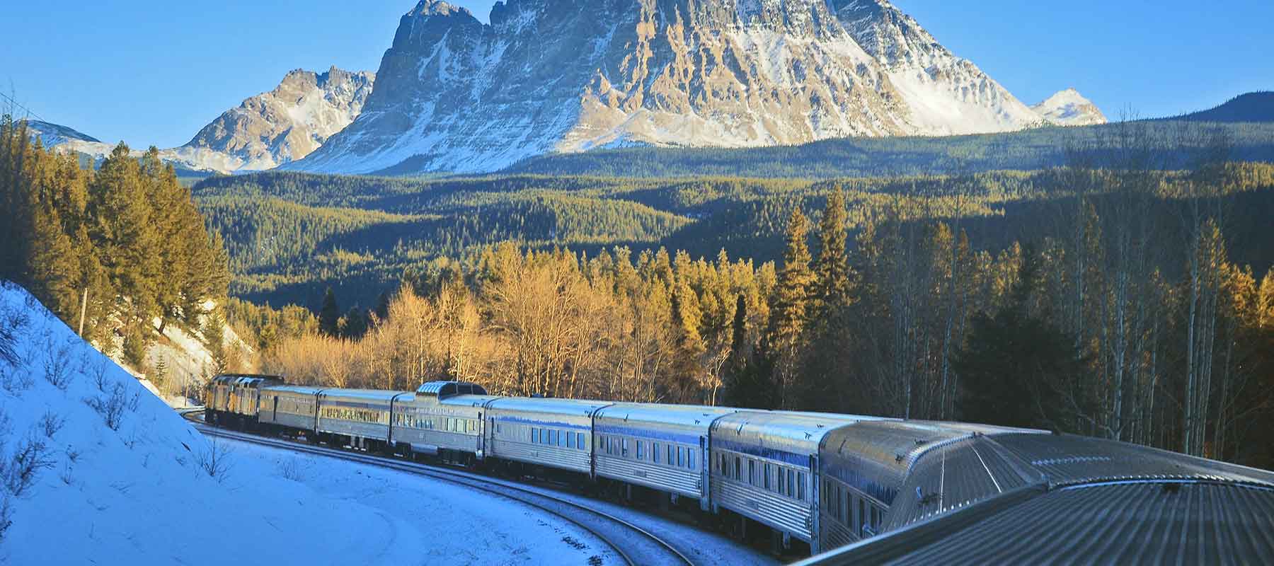 4 Winter Train Vacations in Canada for a Magical Adventure