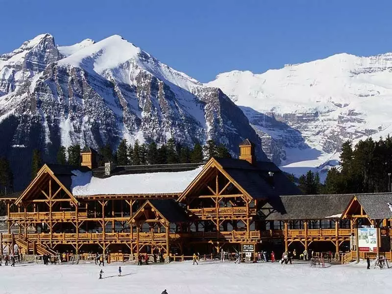 Banff Ski Packages and Accommodation Deals 2023 / 2024