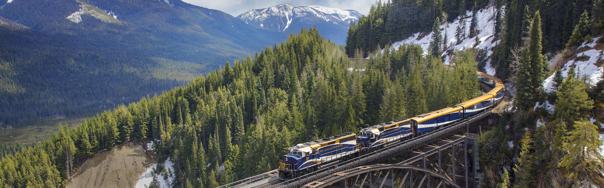 Canadian Rockies Train Trips | Rocky Mountaineer Train Banff