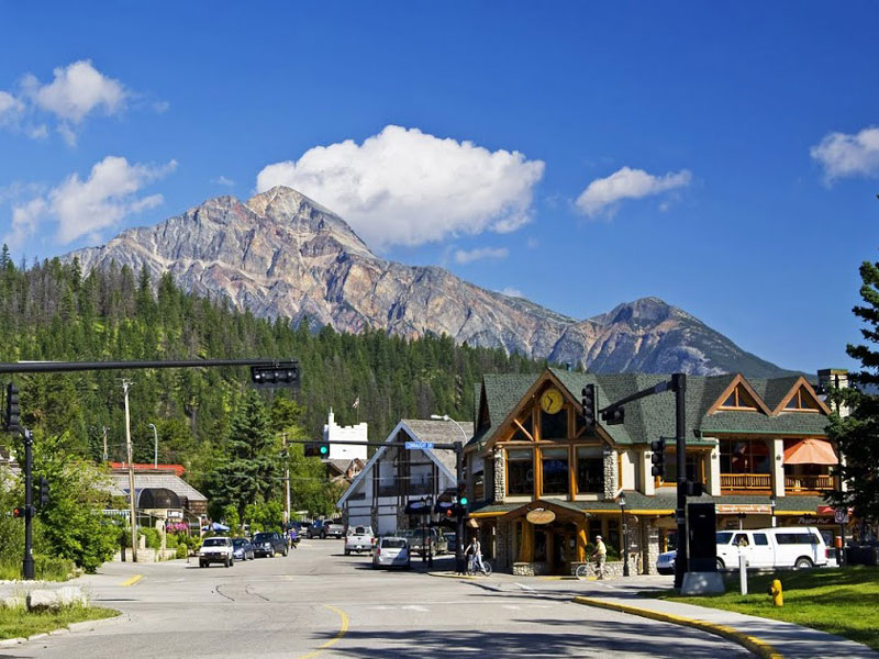 Canadian Rockies Scenic Delights by Road & Rail | Jasper