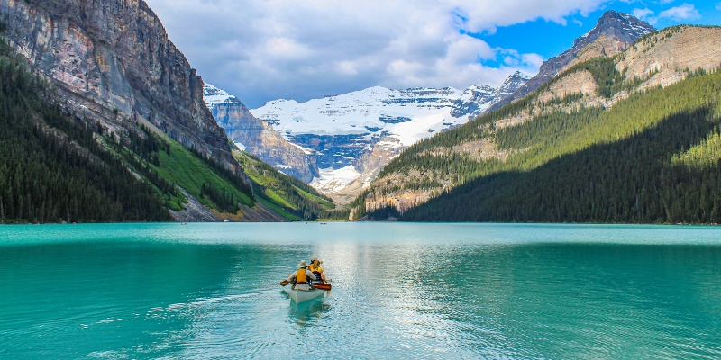 Embrace the Splendor of the Canadian Rockies