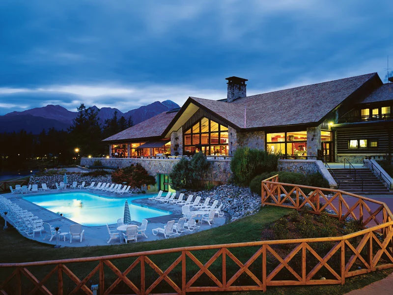 Canada Railway Hotels | Fairmont Jasper Park Lodge