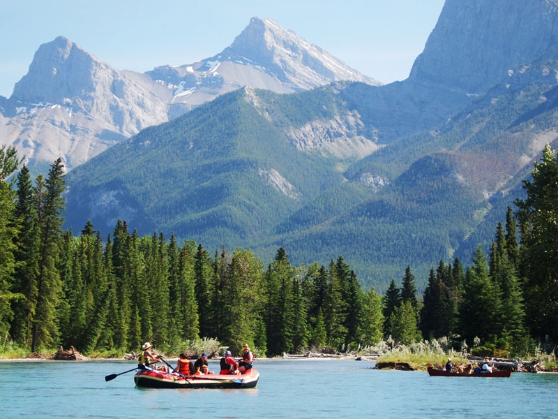 Canadian Rockies Road Trip | River Float
