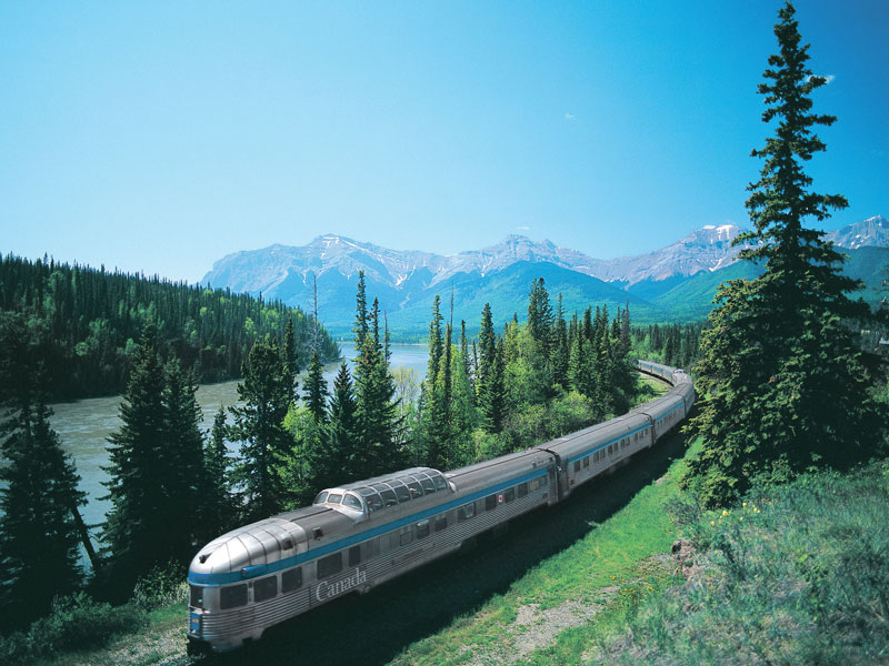 Canadian Rockies Train Combo Circle Tour | Via Rail